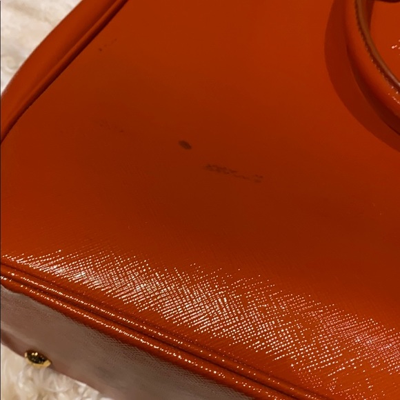 Prada Saffiano Tote Orange - Picture 6 of 16